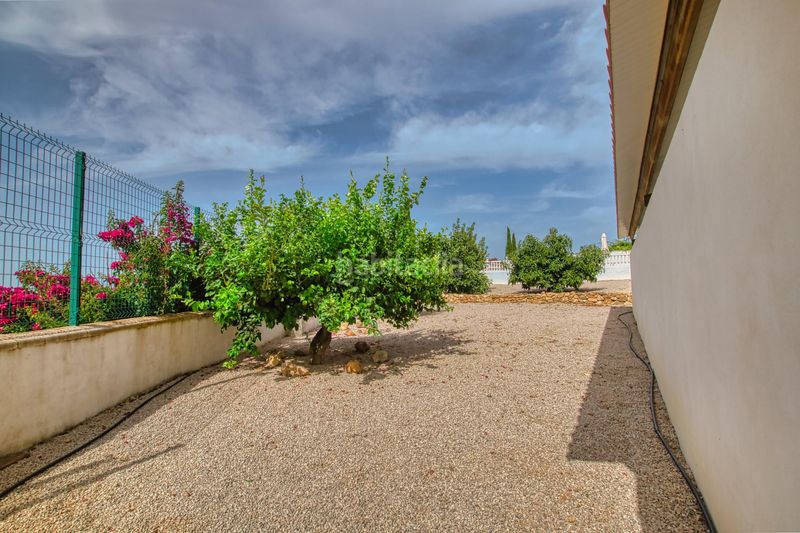 Foto 0d87be9a-77b7-431e-9ae8-f41aa9ebda2d. Chalet mit parking pool in Periana