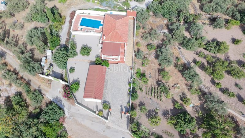 Foto 55df90f1-87de-40ab-b544-ec76a29fa625. Chalet mit parking pool in Periana