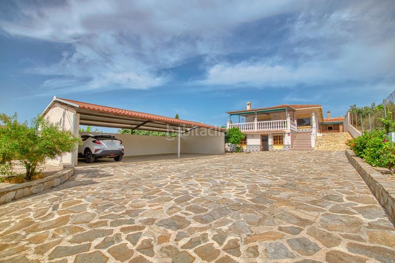 Foto eb2bf96b-4b35-4f14-9ee8-6fdc169eb5d2. Chalet mit parking pool in Periana