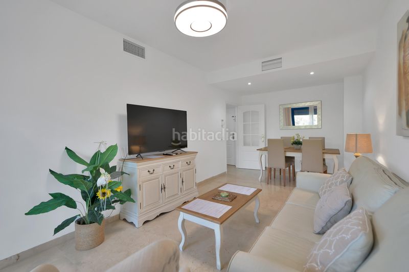 Foto 90502d40-72d5-4b3c-9648-ed572ce31e53. Apartament amb aparcament piscina a Puerto de la Duquesa Manilva
