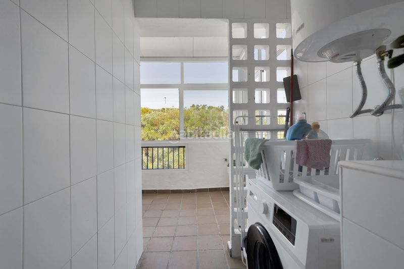 Foto a2e7a86e-8393-4718-a92d-71c81d742563. Apartament amb aparcament piscina a Puerto de la Duquesa Manilva