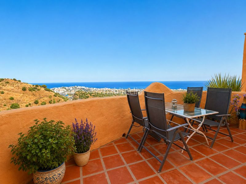 Foto 4a4b47bc-a4a2-4f5c-96c6-4a8b15987525. Apartament a Calahonda Mijas