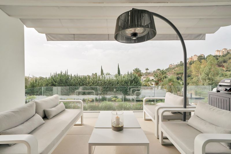 Foto 53a8b616-c08c-4276-9b6f-8741cb0a8588. Apartament amb calefacció aparcament piscina a La Quinta Benahavís