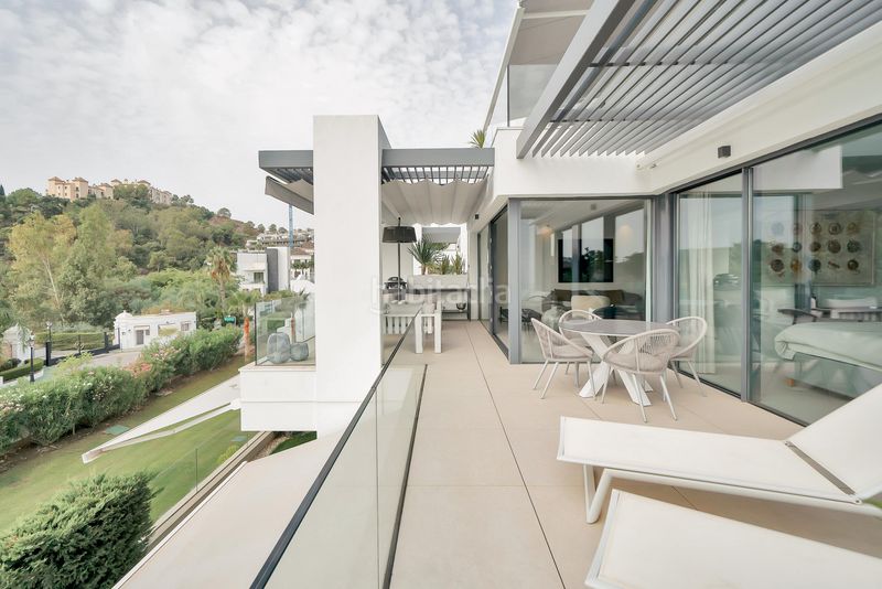 Foto cf8cb450-7885-4b5f-a722-ff2c80959a9d. Apartament amb calefacció aparcament piscina a La Quinta Benahavís
