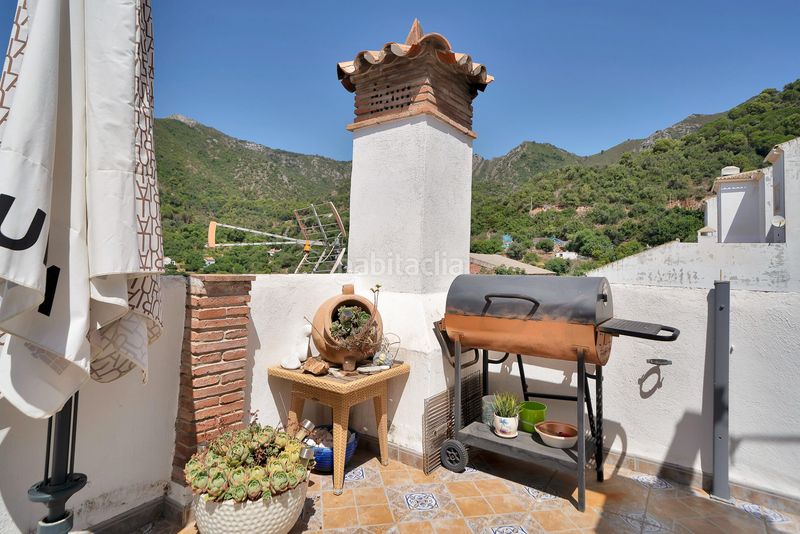 Foto 90a9dea8-f354-49c9-b9fa-79f3a5ab1328. Casa adossada amb aparcament a Ojén pueblo Ojén