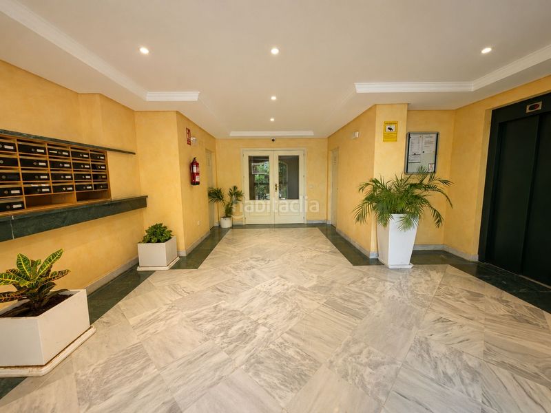 Foto 1bc5dbe8-2560-4841-9148-29a94196327f. Apartament amb aparcament piscina a La Dama de Noche - La Alzambra Marbella