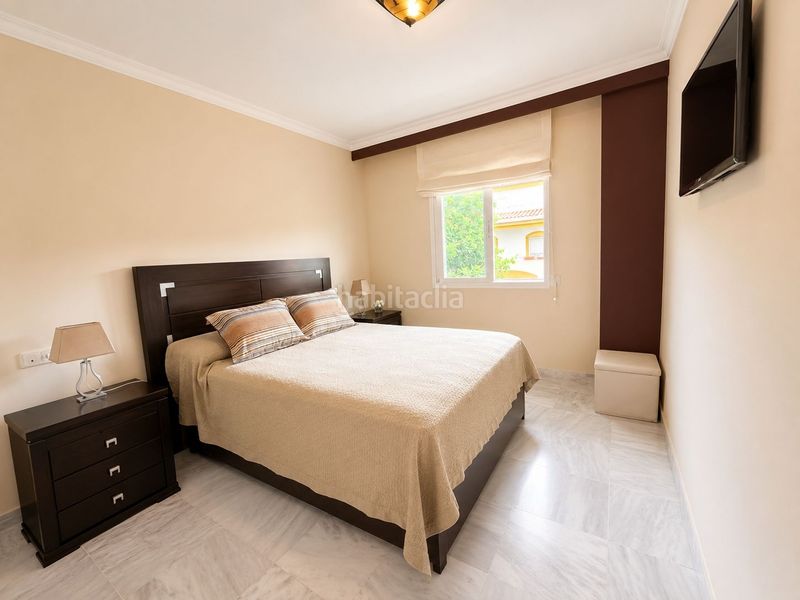 Foto 66374364-dd9b-4844-bab6-3150b74903ac. Apartament amb aparcament piscina a La Dama de Noche - La Alzambra Marbella