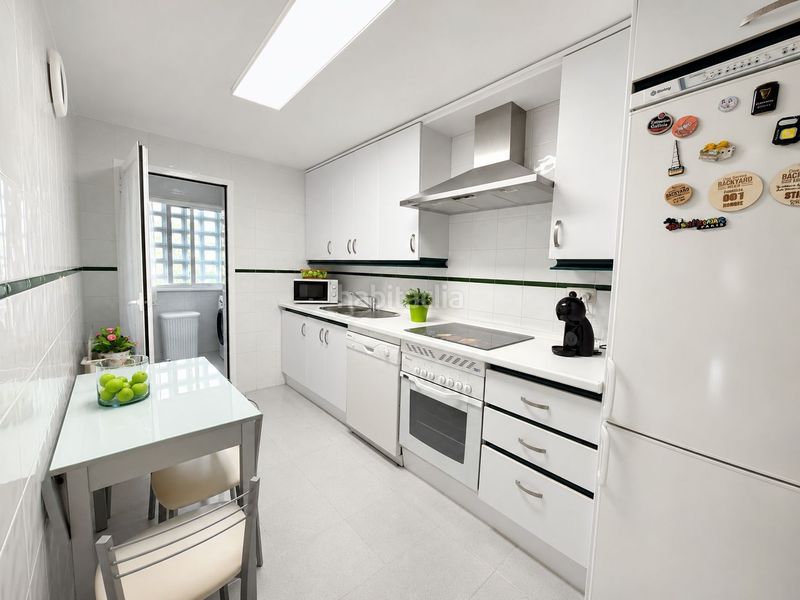 Foto ee04f637-c421-42a4-bc8b-06a7128ebf46. Apartament amb aparcament piscina a La Dama de Noche - La Alzambra Marbella