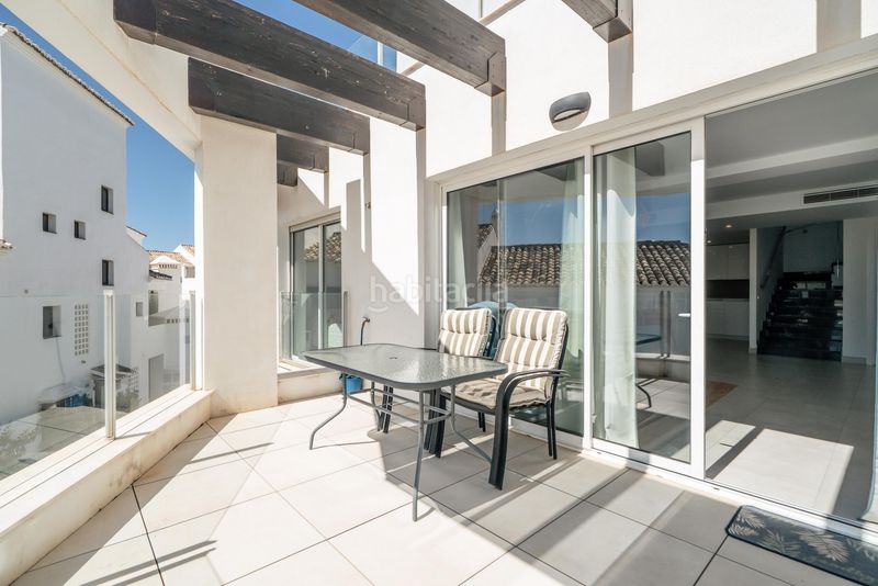 Foto d262e4ca-2d9f-4369-b6a3-3970c82d070a. Lloguer dúplex amb calefacció aparcament piscina a Marbella