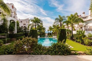 Affitto Piccolo appartamento  Cl lago de los cisnes 175 es:1 pl:00 pt:302 azata. Luxury 3bedroom apartment in sierra blanca with pool views