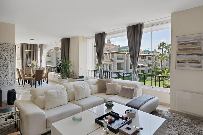 Foto 073f501d-b097-476d-8942-6aed8fb43612. Apartament amb calefacció piscina a Las Lomas de Río Verde Marbella