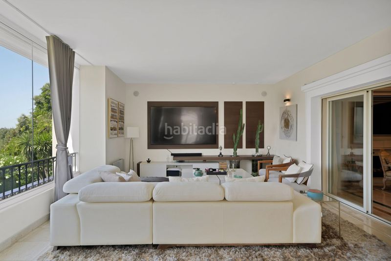 Foto 48043af4-ddc9-4aa7-a0e4-95e6f68186bc. Apartament amb calefacció piscina a Las Lomas de Río Verde Marbella