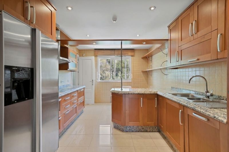 Foto ab3e580e-0273-4054-8f14-01e957c739f7. Apartament amb calefacció piscina a Las Lomas de Río Verde Marbella