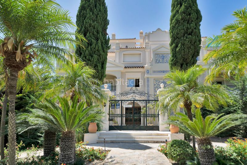 Foto d46be24c-2ecf-40ac-a055-72621932d00a. Apartament amb calefacció piscina a Las Lomas de Río Verde Marbella