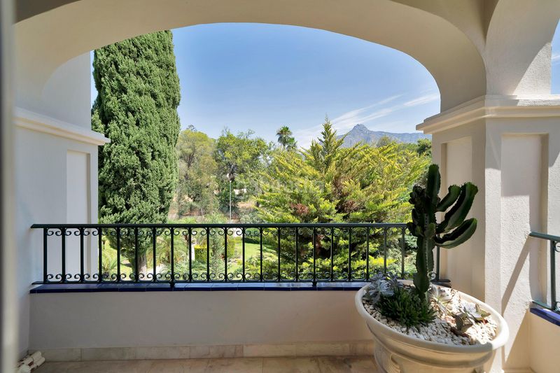 Foto dd87b4e7-301a-4390-a5b9-2720da5e889f. Apartament amb calefacció piscina a Las Lomas de Río Verde Marbella