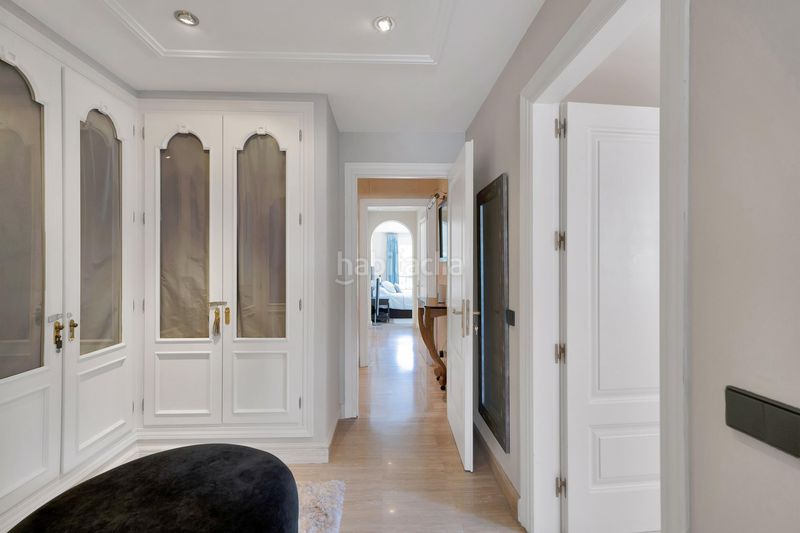 Foto e4e05ba9-4cea-4539-a9b0-c9f2cc57a395. Apartament amb calefacció piscina a Las Lomas de Río Verde Marbella