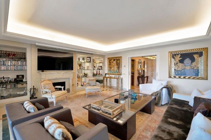 Foto ffb2160e-0722-4d5b-b30b-f258acc862e7. Apartament amb calefacció piscina a Las Lomas de Río Verde Marbella