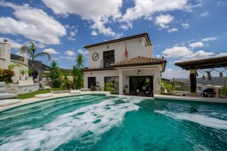 Chalet  14. Alcorcal sanctuary
