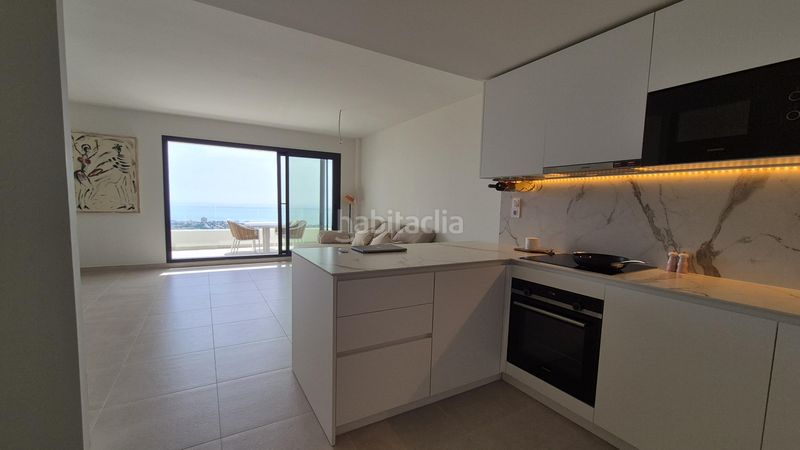 Foto 17c1826a-ae01-4675-b210-39c88baf08bf. Alquiler ático atico en avenida rocas blancas en alquiler larga temporada en Benalmádena