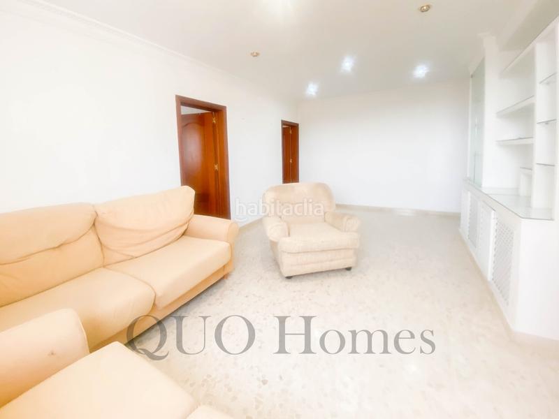 Foto b613caa6-e110-4217-af9a-b4cb95321875. Flat in Santiago - Coronación Jerez de la Frontera