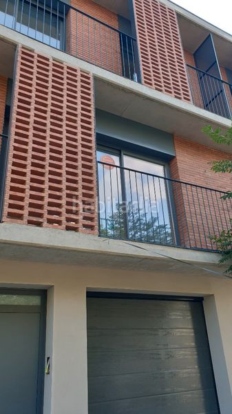 façana exterior. Promozione Alcalde Joan Bertran 68 i 70 in Reus. Case unifamiliari di nuova costruzione