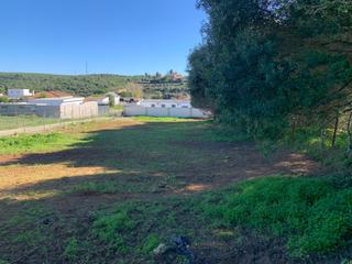 Terreny residencial a Albarracin. Solar en venta en san roque.