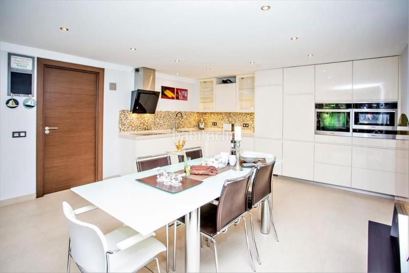 Foto f983de47-deac-491c-a4fd-a764f2b47e79. Chalet en josé echegaray 181 chalet en venta en san pedro de alcántara linda vista alta, 7 dormitorios. en Marbella