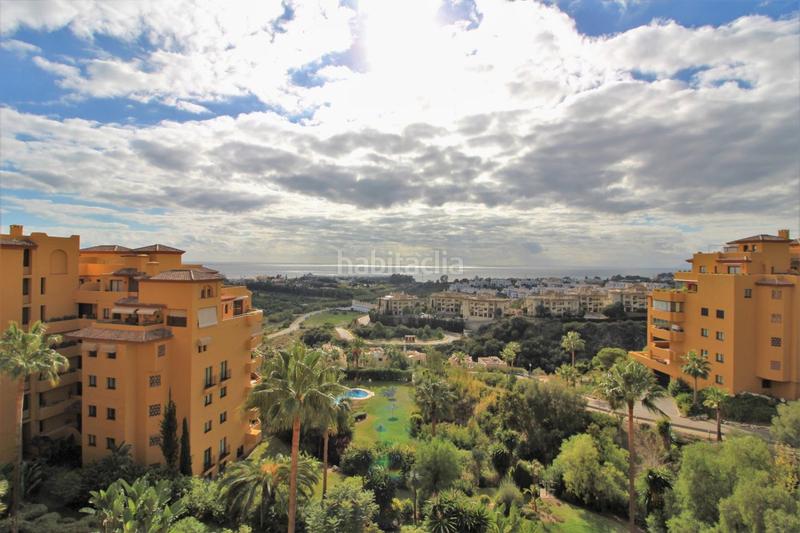 Foto 6a7ea7d6-ffa8-46a9-aa50-279ba3775f94. Àtic a terrazas del sol a La Concha - Resina Golf Estepona