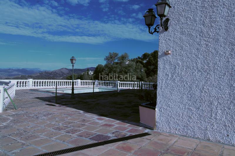 Foto af4c4b3a-e9d9-40e1-8cbf-84dd63c29b04. Chalet con parcheggio piscina in Limonar Málaga