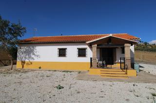 Masia a Álora. Gran finca ubicada en alora