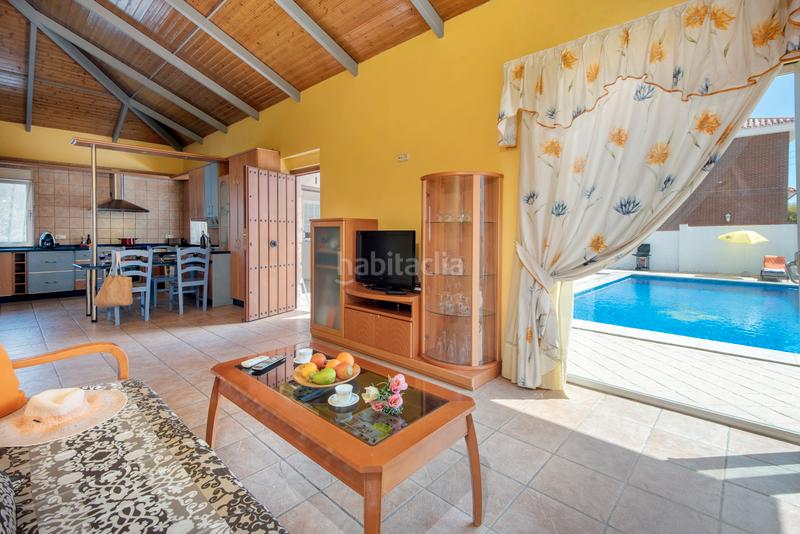 Foto 6151f4ca-dbbf-429a-ae6e-032f0a034b98. Chalet with parking pool in Jardines de Alhaurín-Huerta Alta-Fuensanguínea Alhaurín de la Torre