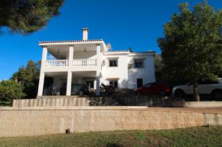 Chalet in Pinos de Alhaurín. Villa en pinos de alhaurin