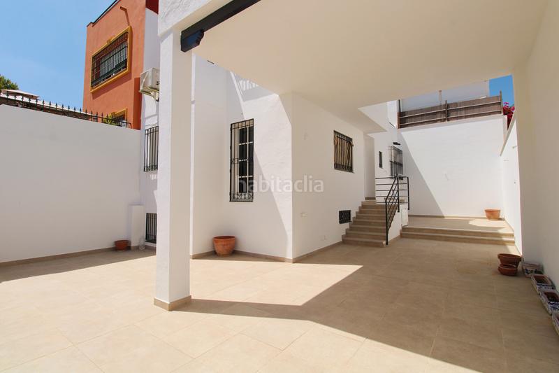 Foto 1c0825c9-f88a-46e8-80ed-3a1c153945eb. Casa adosada adosado con encanto y espacios amplios en Alhaurín de la Torre