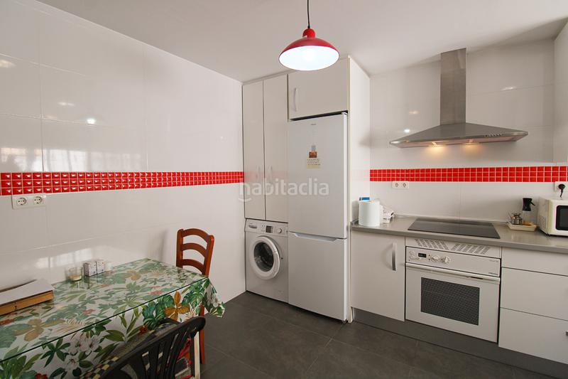 Foto ed8ae37c-5b12-40a7-9410-6deb4a8856f4. Casa adosada adosado con encanto y espacios amplios en Alhaurín de la Torre