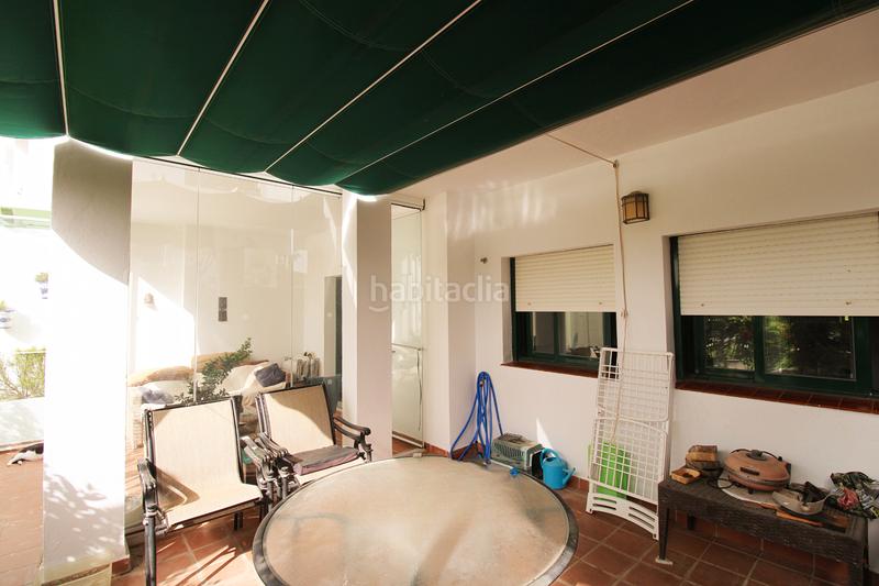 Foto fe0bdfc9-a4d3-4801-8988-02e3b76c4508. Apartamento  en planta baja con terraza acristalada y piscina en Alhaurín Golf en Alhaurín el Grande