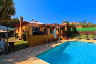 Alquiler Chalet en El Romeral-Peñón de Zapata. Villa en alquiler en una sola planta en el romeral