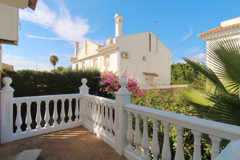 Foto 73268fe0-4fee-420d-823d-cd994703e903. Towny house with fireplace heating in Capellanía - Retamar Alhaurín de la Torre