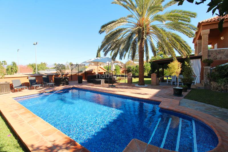 Foto 3c8b7476-fa70-42c8-9d3a-75c742e3668e. Xalet amb piscina a Manantiales - Lagar - Cortijo Alhaurín de la Torre