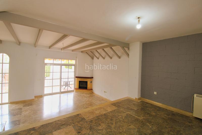 Foto a61d1930-fc63-4b37-ab3a-4945d228c96c. Casa aparellada amb aparcament piscina a Capellanía - Retamar Alhaurín de la Torre