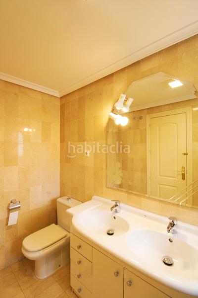 Foto f244c64f-eef2-4d67-997c-b0d930277c86. Casa aparellada amb aparcament piscina a Capellanía - Retamar Alhaurín de la Torre