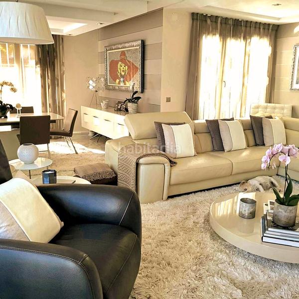 Foto e8f18f7f-8b57-4993-9996-fe21ae175008. Xalet amb aparcament piscina a Manantiales - Lagar - Cortijo Alhaurín de la Torre