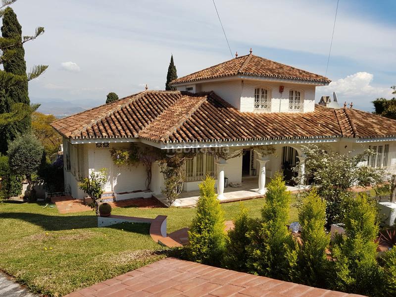 Foto f39167a1-25d3-4a28-a9e1-ebfd6676d6fd. Xalet amb aparcament piscina a Manantiales - Lagar - Cortijo Alhaurín de la Torre