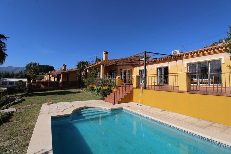 Foto b0d6b433-b17b-47ec-812f-42021cf917db. Xalet amb xemeneia calefacció piscina a El Romeral-Peñón de Zapata Alhaurín de la Torre