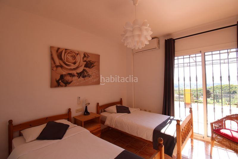 Foto e46dfad7-996f-4a67-8486-5a7e4ee59ef0. Xalet amb xemeneia calefacció piscina a El Romeral-Peñón de Zapata Alhaurín de la Torre