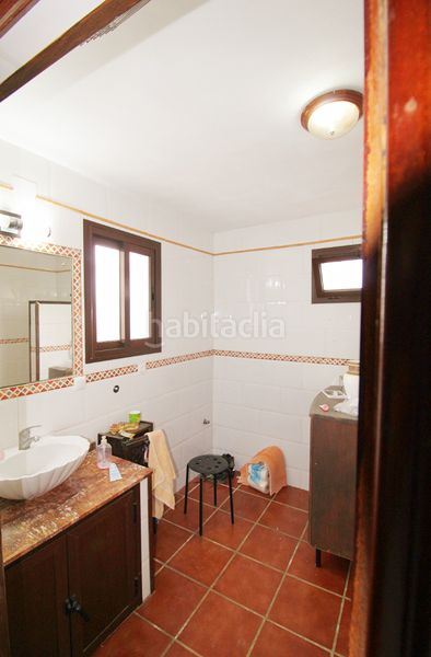 Foto 72aa137b-5984-41fc-80c7-ba5c7f212014. Masia amb xemeneia calefacció aparcament a Alquería-Torrealquería Alhaurín de la Torre