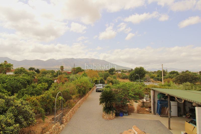 Foto bb047799-2911-4662-8b29-8822c36e1ae0. Masia amb xemeneia calefacció aparcament a Alquería-Torrealquería Alhaurín de la Torre