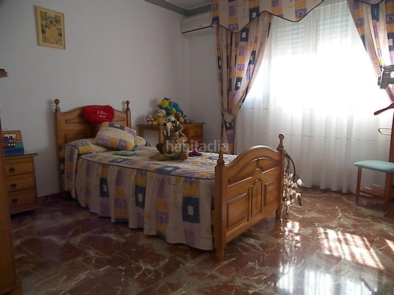 Foto b1020671-067b-40a3-9609-150346df2319. Chalet mit parking in Manantiales - Lagar - Cortijo Alhaurín de la Torre