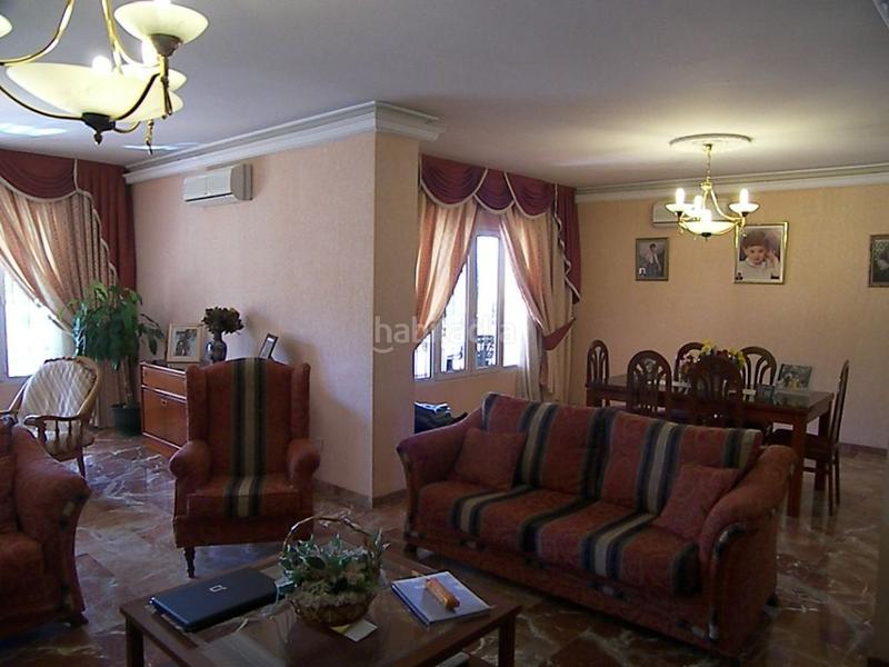 Foto d46a5dab-f323-4c6c-ac6c-fc5aafe0754a. Chalet mit parking in Manantiales - Lagar - Cortijo Alhaurín de la Torre