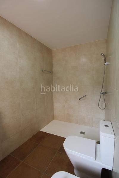 Foto ed81f49a-c999-46e4-90b1-82240c0c3337. Masia amb aparcament a Coín