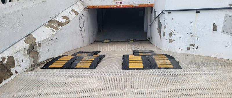 Foto 00b2ce39-b155-446e-b948-4b6cb37bfd1f. Parking coche garaje junto a av de regla en Playa de la Regla Chipiona